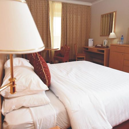 Nicon Luxury Abuja Hotel Bagian luar foto