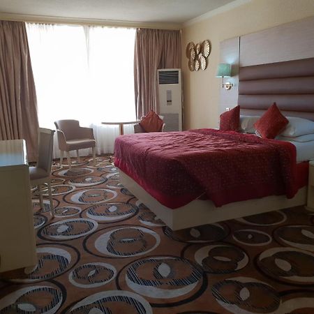 Nicon Luxury Abuja Hotel Bagian luar foto