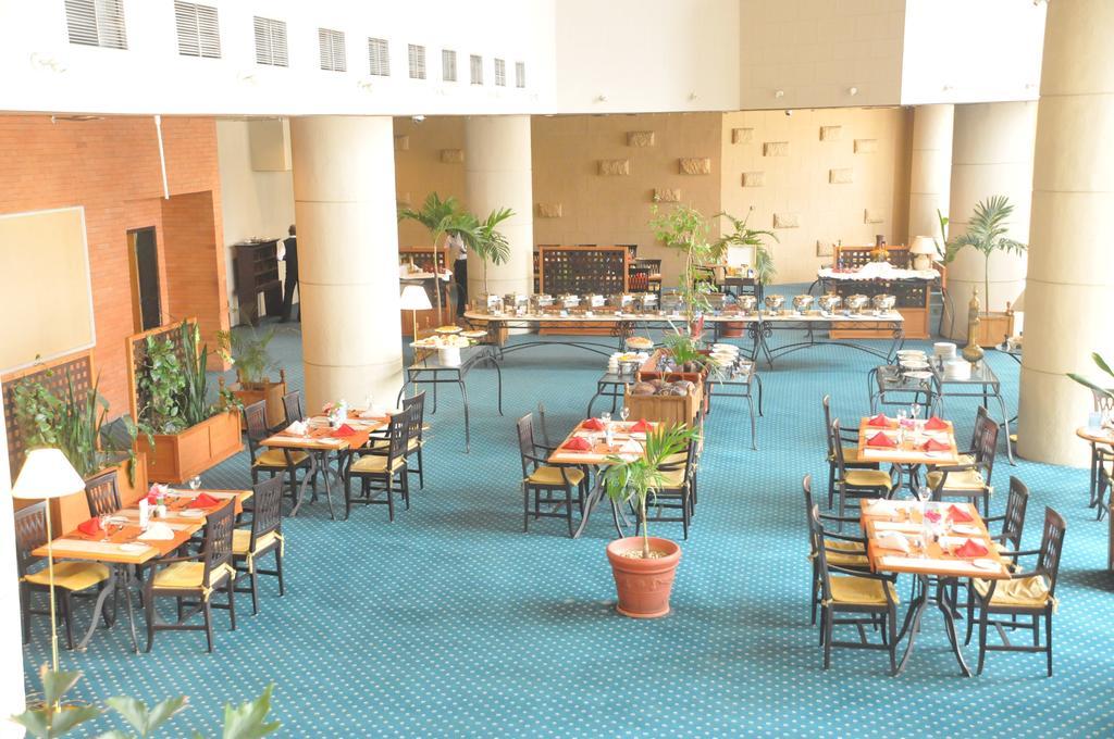Nicon Luxury Abuja Hotel Bagian luar foto