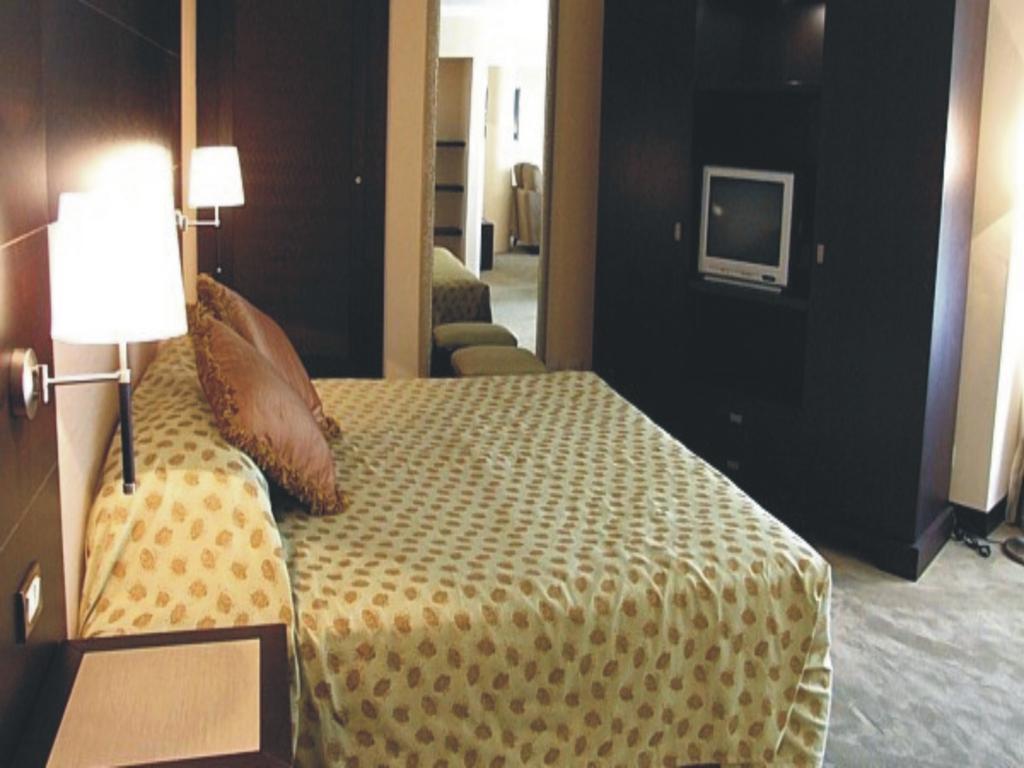 Nicon Luxury Abuja Hotel Bagian luar foto