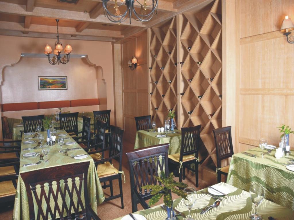 Nicon Luxury Abuja Hotel Bagian luar foto