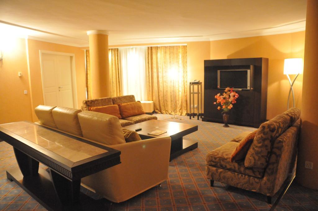 Nicon Luxury Abuja Hotel Bagian luar foto