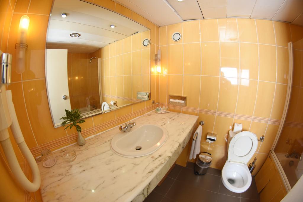 Nicon Luxury Abuja Hotel Bagian luar foto