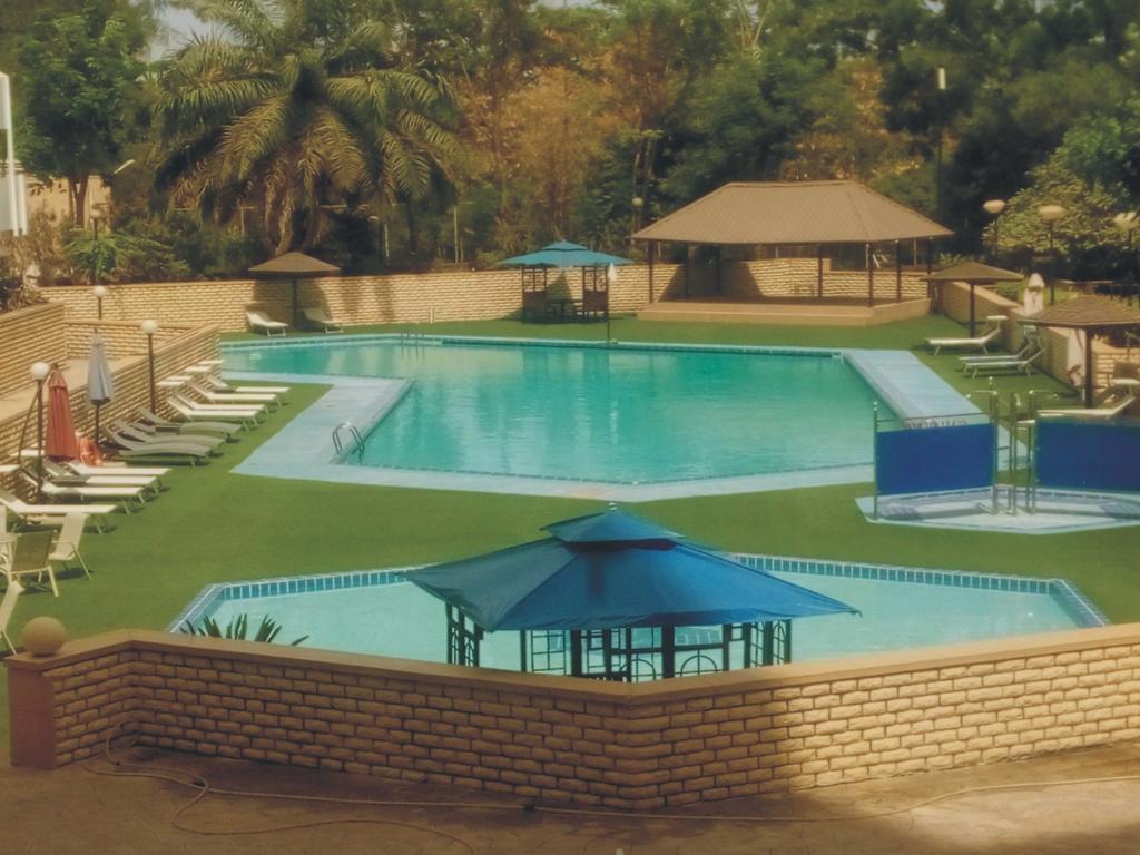 Nicon Luxury Abuja Hotel Bagian luar foto